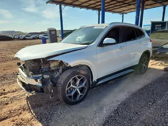 2018 BMW X1 WBXHT3C37J3H33430