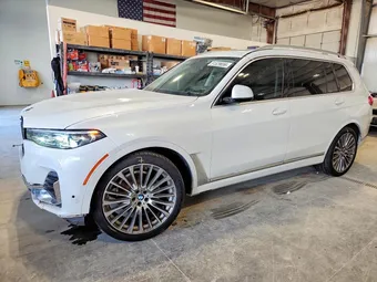 2020 BMW X7 5UXCW2C00L9B98678
