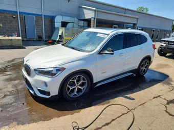 2018 BMW X1 WBXHT3C38J5K31303