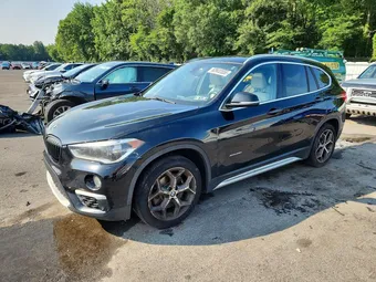 2016 BMW X1 WBXHT3C33G5E47698