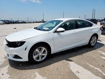 2018 Buick Regal W04GL6SX6J1130082