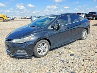 2017 Chevrolet Cruze 1G1BE5SM9H7271822