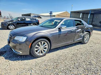 2019 Chrysler 300 2C3CCAKG0KH560298