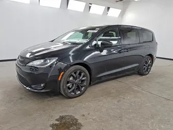 2018 Chrysler Pacifica 2C4RC1FG3JR198217 Lot 58852286