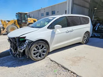 2018 Chrysler Pacifica 2C4RC1BG8JR334010 Lot 56950036