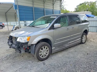 2015 Chrysler Town & Country 2C4RC1BG7FR572504