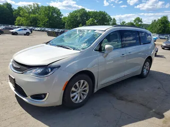 2017 Chrysler Pacifica 2C4RC1BGXHR610651 Lot 57331946