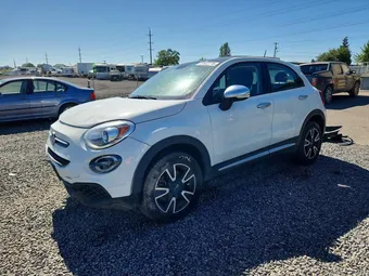 2019 Fiat 500X ZFBNFYA16KP790718