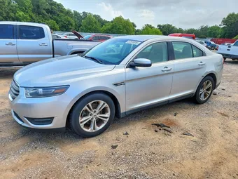 2015 Ford Taurus 1FAHP2E83FG101662