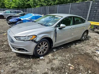 2017 Ford Fusion 3FA6P0H74HR377245 Lot 62331856