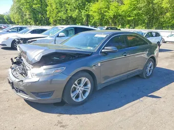 2015 Ford Taurus 1FAHP2E86FG176243