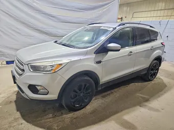 2018 Ford Escape 1FMCU9GD8JUB06135