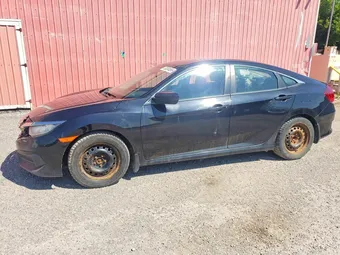 2018 Honda Civic 2HGFC2F50JH000692
