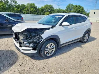 2017 Hyundai Tucson KM8J3CA42HU324615