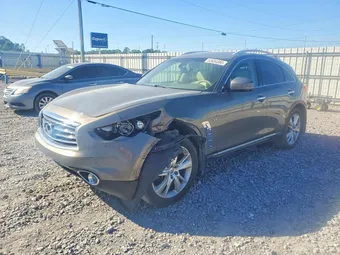 2015 Infiniti QX70 JN8CS1MU0FM381560