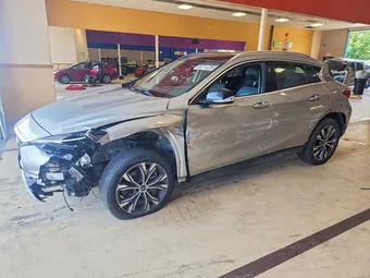2017 Infiniti QX30 SJKCH5CR5HA021930