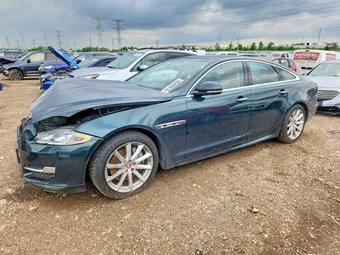 2017 Jaguar XJ-Series SAJWJ1CD1H8W08233