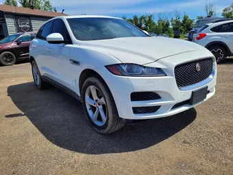 2017 Jaguar F-PACE SADCJ2BN0HA092722