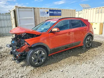 2023 Kia Niro KNDCR3L12P5021616