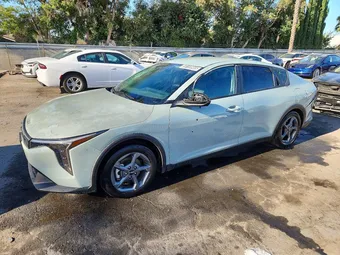 2025 Kia K4 3KPFT4DE8SE133405