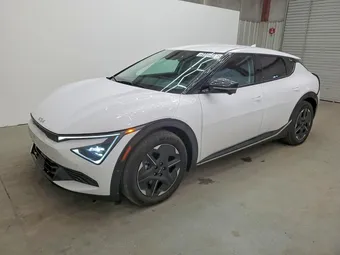 2025 Kia EV6 5XYC34JA2SG006561