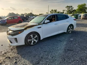2016 Kia Optima 5XXGW4L21GG011146