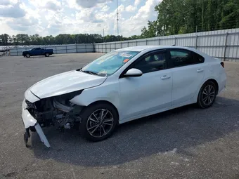 2022 Kia Forte 3KPF24AD1NE437517