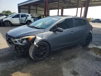 2016 Kia Forte KNAFZ5A30G5626261