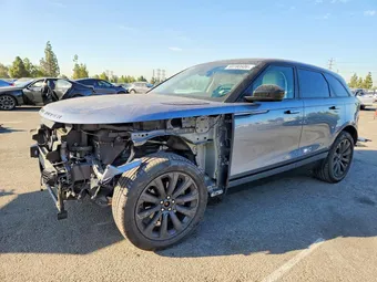 2019 Land Rover SALYL2EX1KA781581