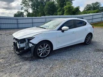 2018 Mazda 3 3MZBN1M30JM240388