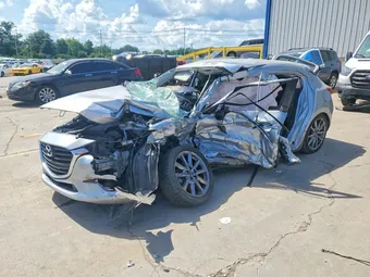 2018 Mazda 3 3MZBN1L34JM180603