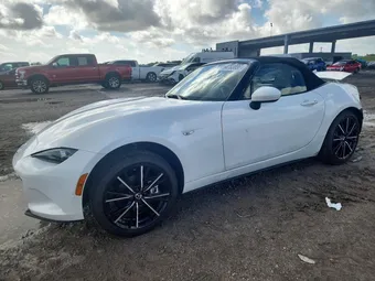 2026 Mazda MX-5 JM1NDAD71T0702663