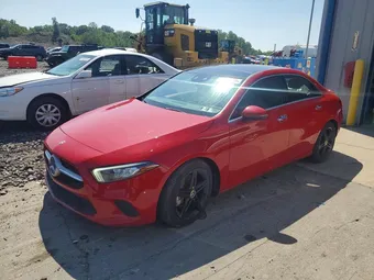 2019 Mercedes-Benz A-Class WDD3G4FB2KW013654