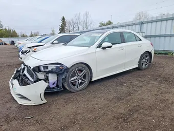 2022 Mercedes-Benz A-Class W1K3G4FB3NJ330649