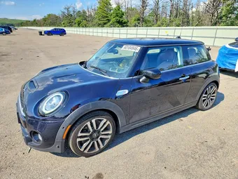 2021 Mini Hardtop WMWXR5C05M2N11675