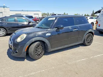 2015 Mini Hardtop WMWXP7C57FT740367