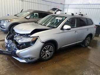 2016 Mitsubishi Outlander JA4AZ3A31GZ016907