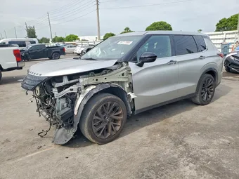 2022 Mitsubishi Outlander JA4J3UA88NZ059589