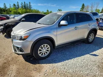 2018 Mitsubishi RVR JA4AH3AU4JU603585