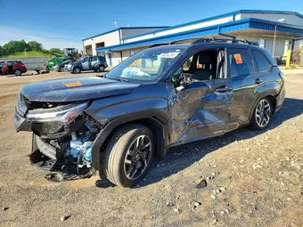 2025 Subaru Forester JF2SLDNC2SH492207