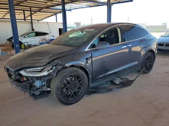 2016 Tesla Model X 5YJXCAE25GF015479
