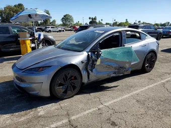 2025 Tesla Model 3 5YJ3E1ET8SF932877