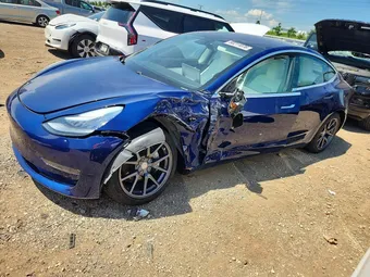 2018 Tesla Model 3 5YJ3E1EB2JF086204