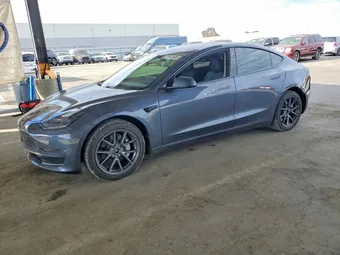 2023 Tesla Model 3 5YJ3E1EB1PF636338