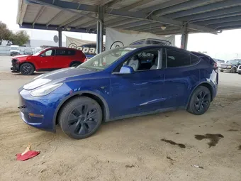 2024 Tesla Model Y 7SAYGDEE9RF159658