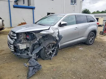 2019 Toyota Highlander 5TDZARFH3KS044967