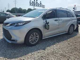 2023 Toyota Sienna 5TDYRKECXPS153998