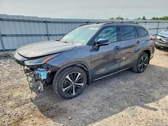 2021 Toyota Highlander 5TDLZRBH0MS095012