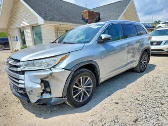2017 Toyota Highlander 5TDJZRFH6HS510440