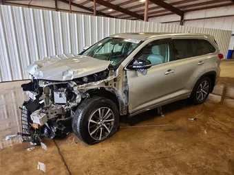 2017 Toyota Highlander 5TDJZRFH3HS395831